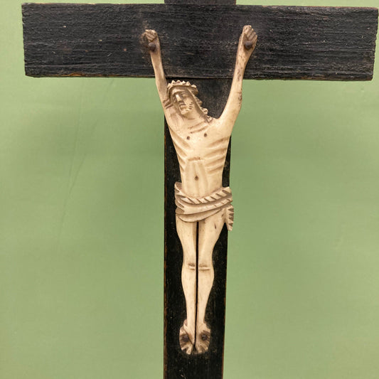 Ancien Christ d' autel en os Janséniste
