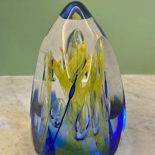 Presse papier en verre soufflé de Remigijus Kriukas dit Remis