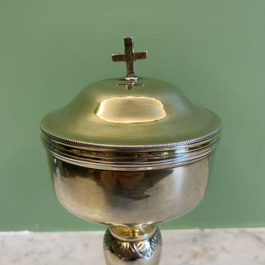 Ancien Ciboire époque Empire en argent massif et vermeil