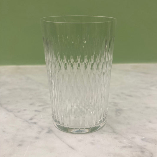 7 gobelets en cristal de Baccarat modle Magenta ou Paris