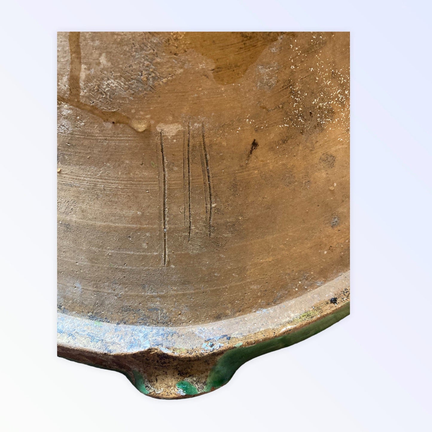 Gardale, ancienne jatte, tian, grésaille en terre cuite vernissée vert pôt à confit