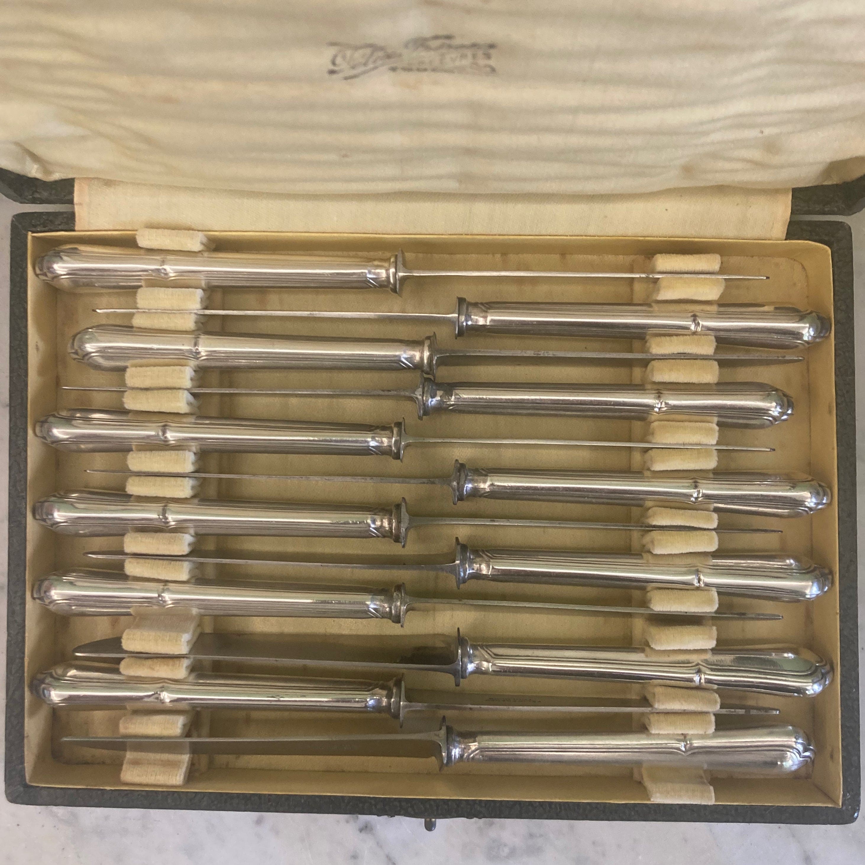 12 couteaux entremets desserts fromages