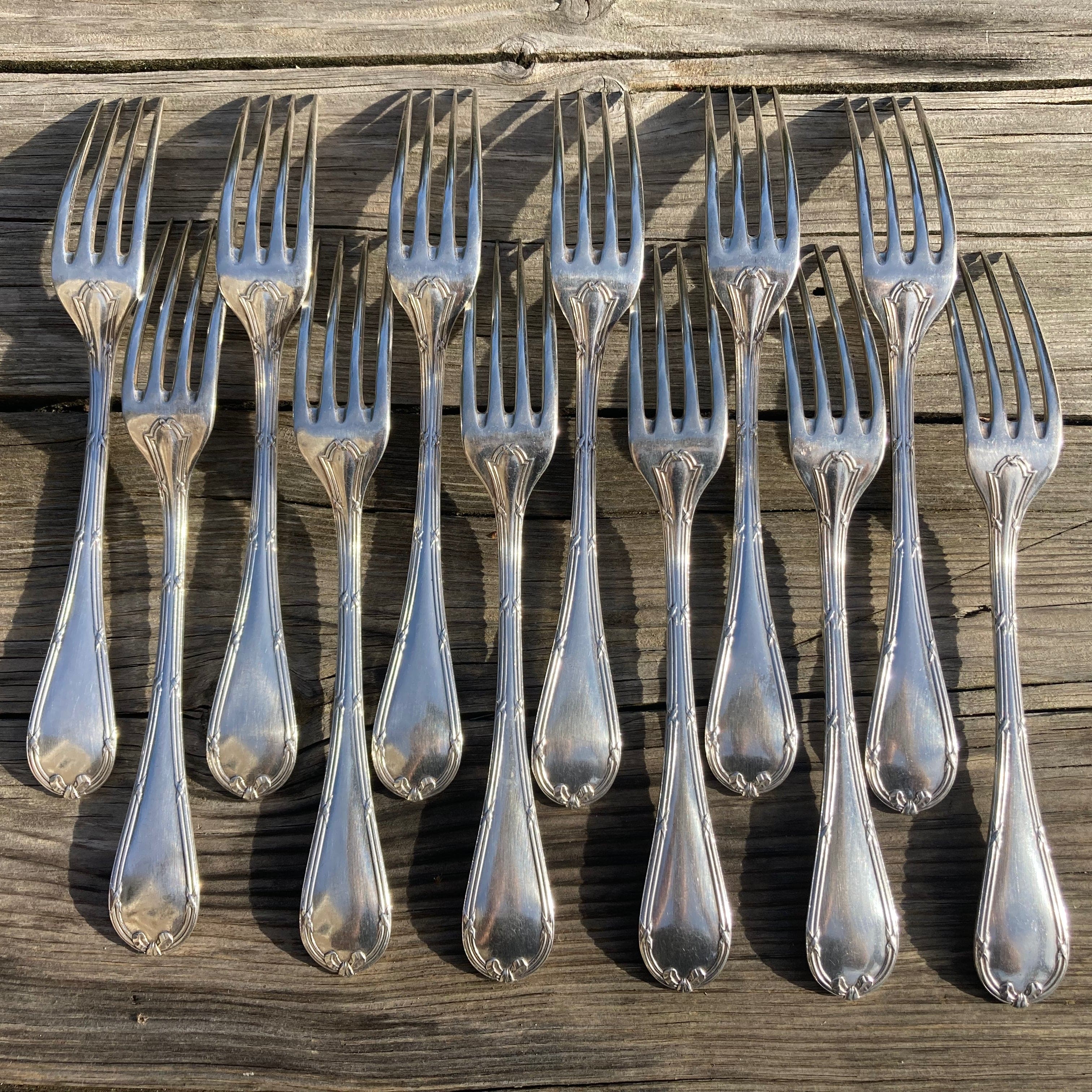 Couverts Christofle rubans croisés