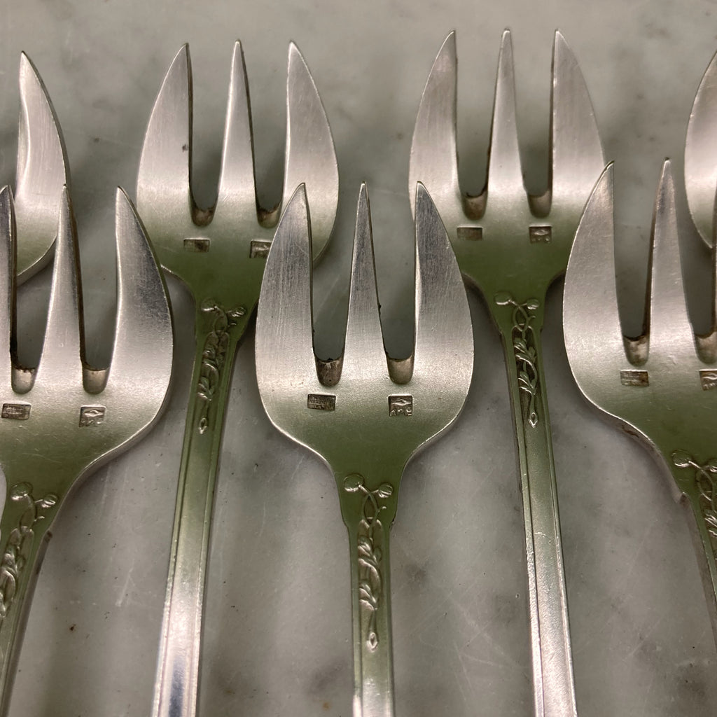 12 fourchettes à huitres en métal argenté de marque SFAM vers 1900