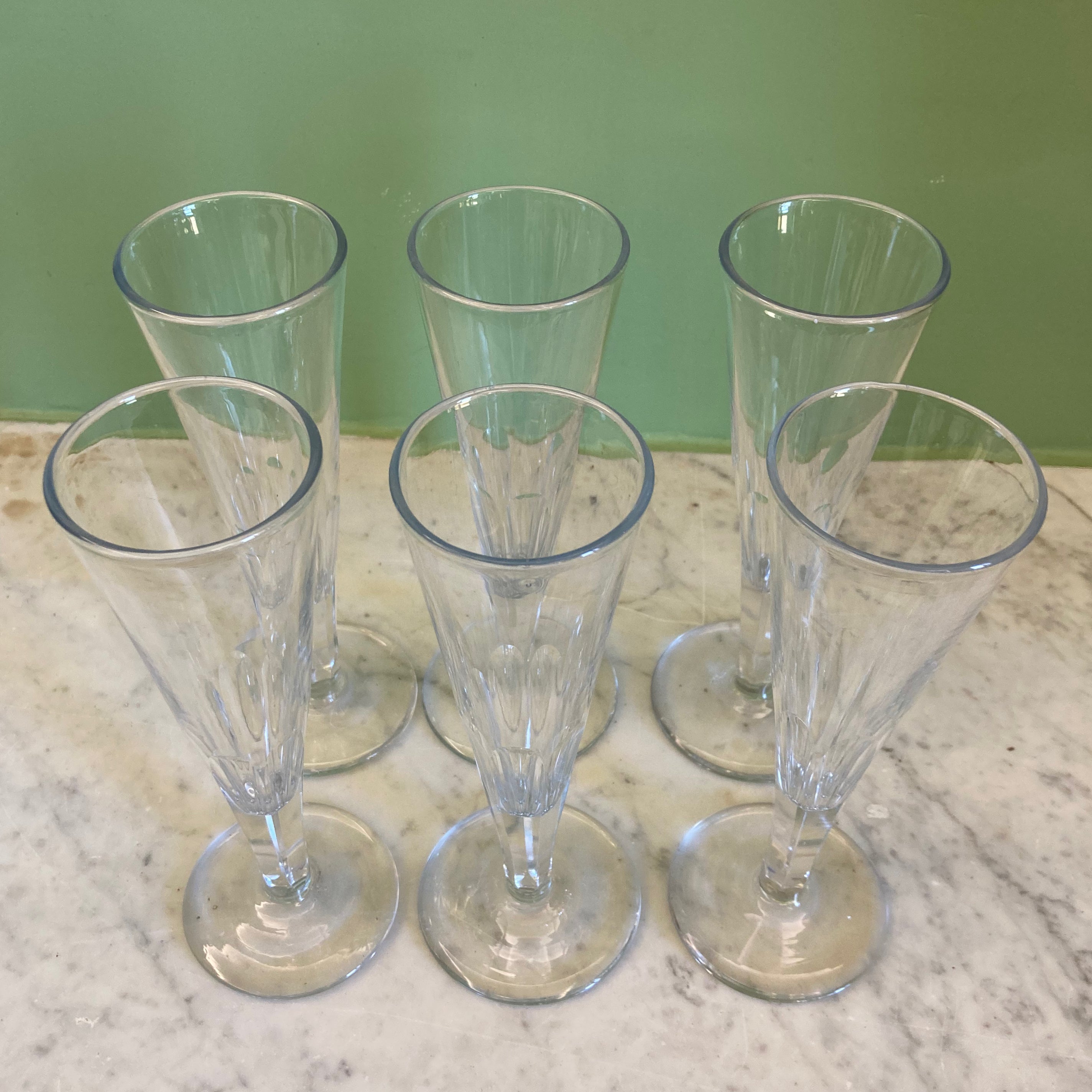 6 flûtes en cristal taillé de Baccarat fin 19ème.