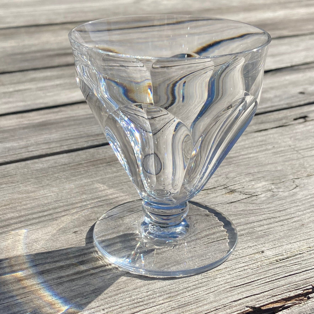 Ancien verre en vin en cristal de Baccarat modèle Talleyrand