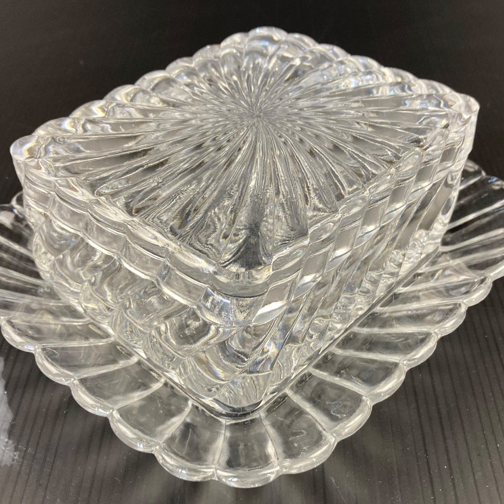 Baccarat boite à sardines en cristal moulé