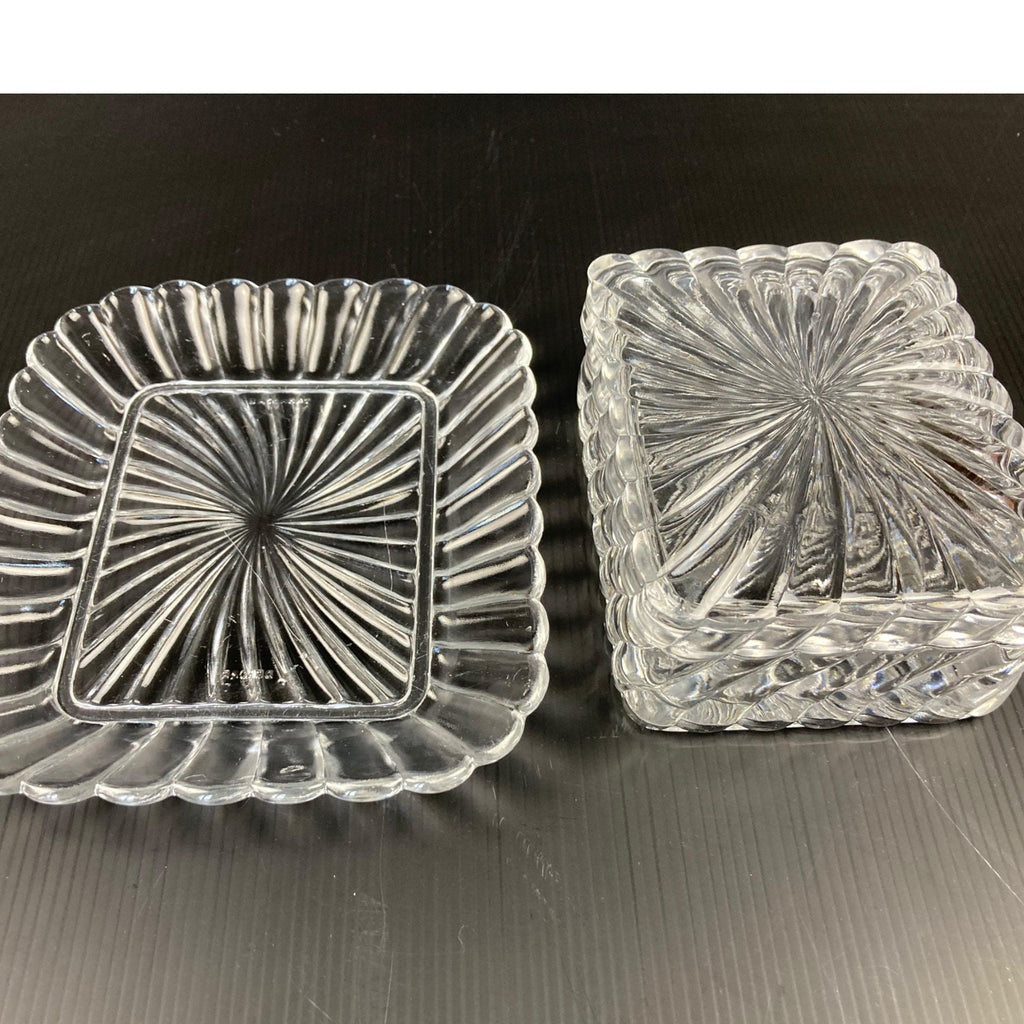 Baccarat boite à sardines en cristal moulé