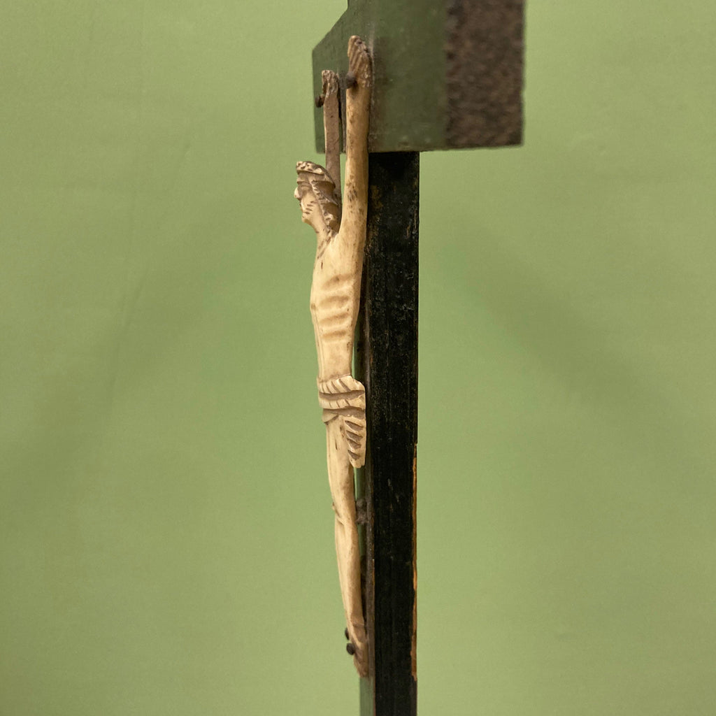 Ancien Christ d' autel en os Janséniste