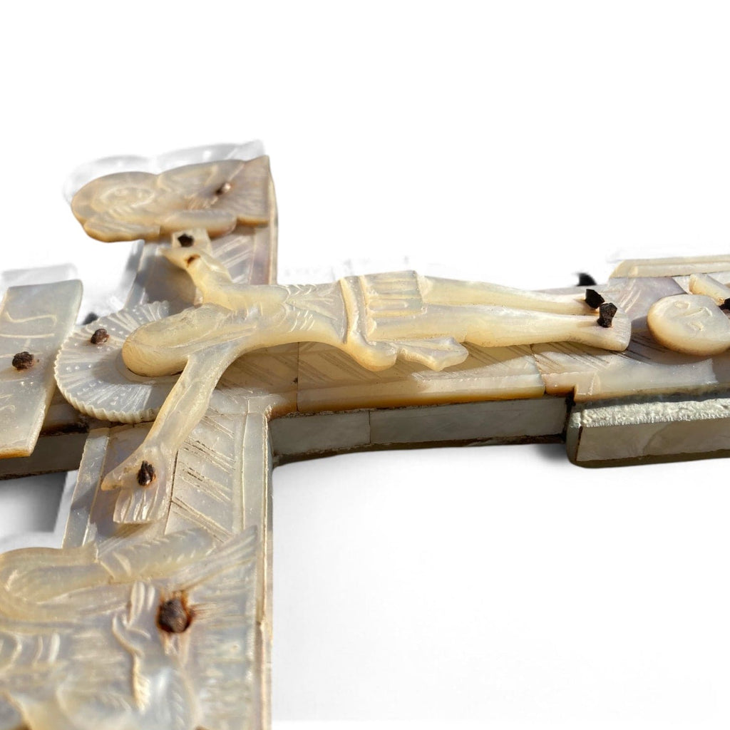 Croix de procession en nacre, travail Russe du 19e