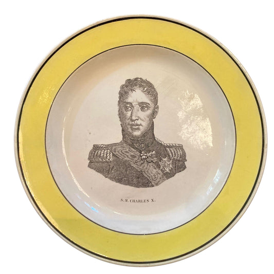Assiette de la Manufacture de Montereau représentant Charles X