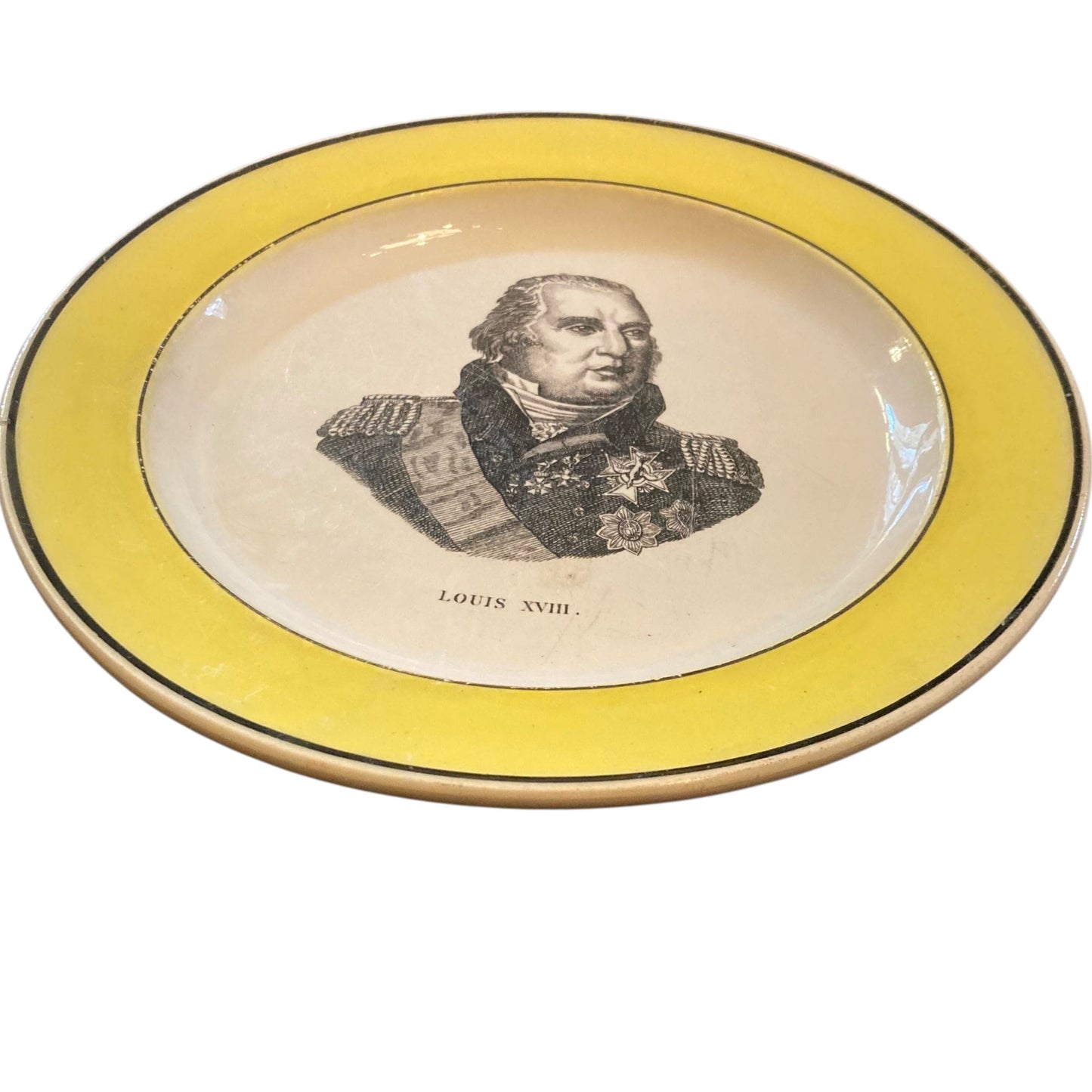Assiette de la manufacture de Montereau représentant le Roi Louis XVIII