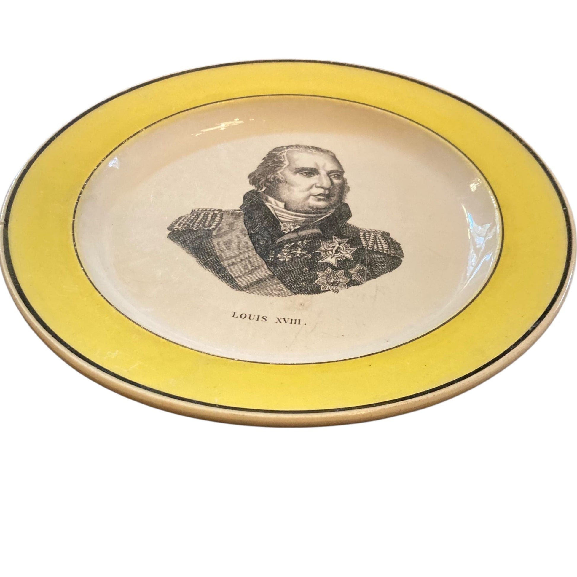 Assiette de la manufacture de Montereau représentant le Roi Louis XVIII