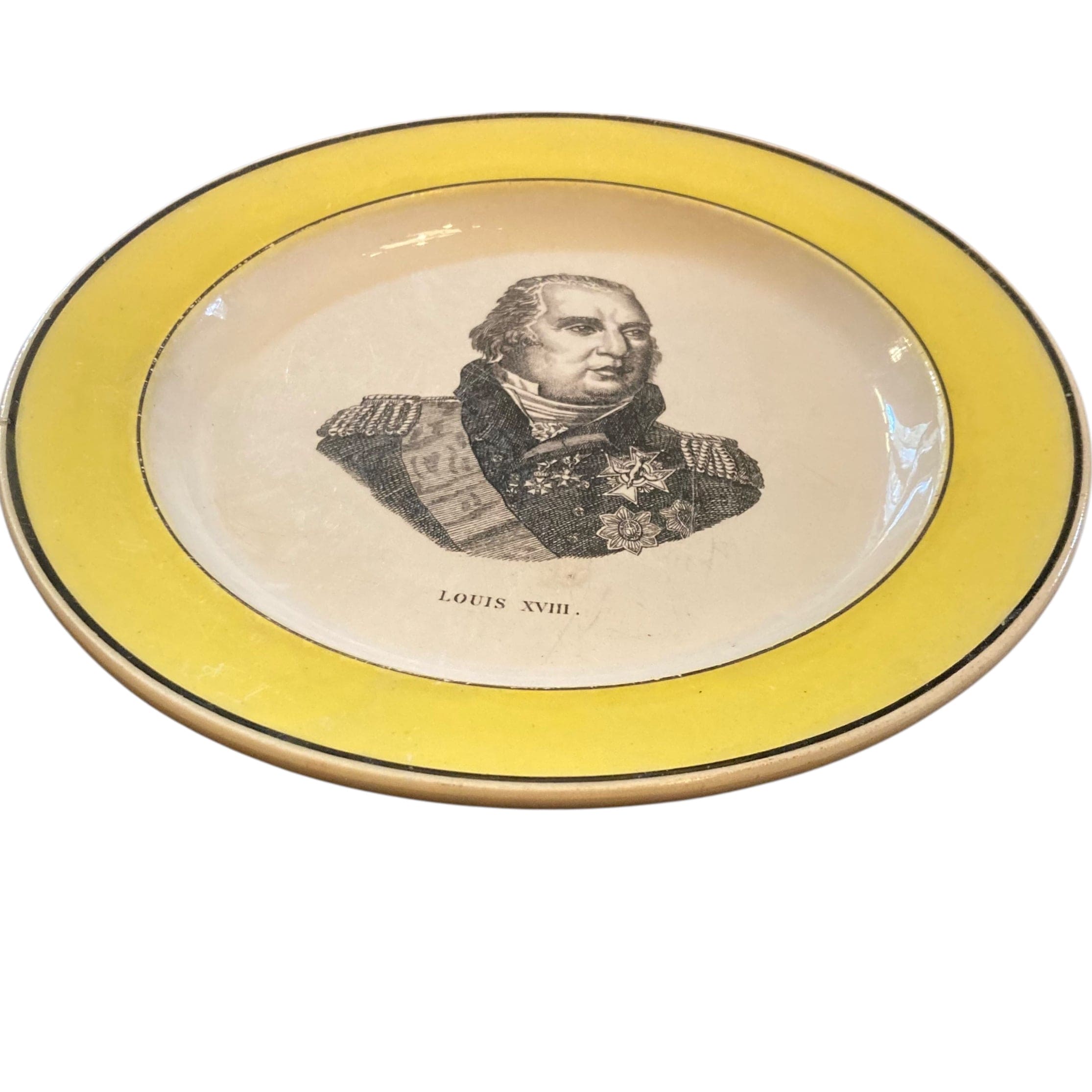 Assiette de la manufacture de Montereau représentant le Roi Louis XVIII