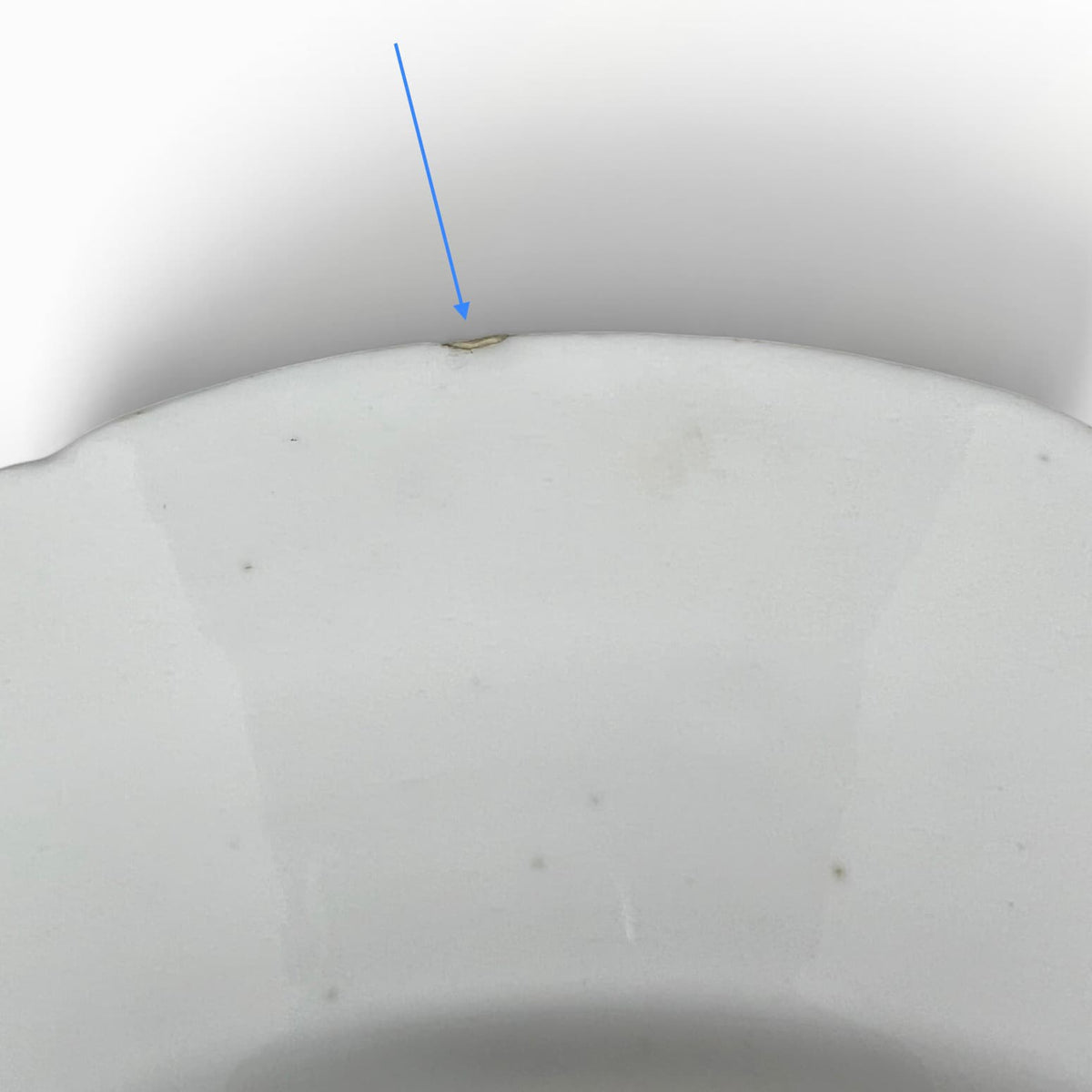 revers de l' éclat sur l' assiette en porcelaine de Bordeaux
