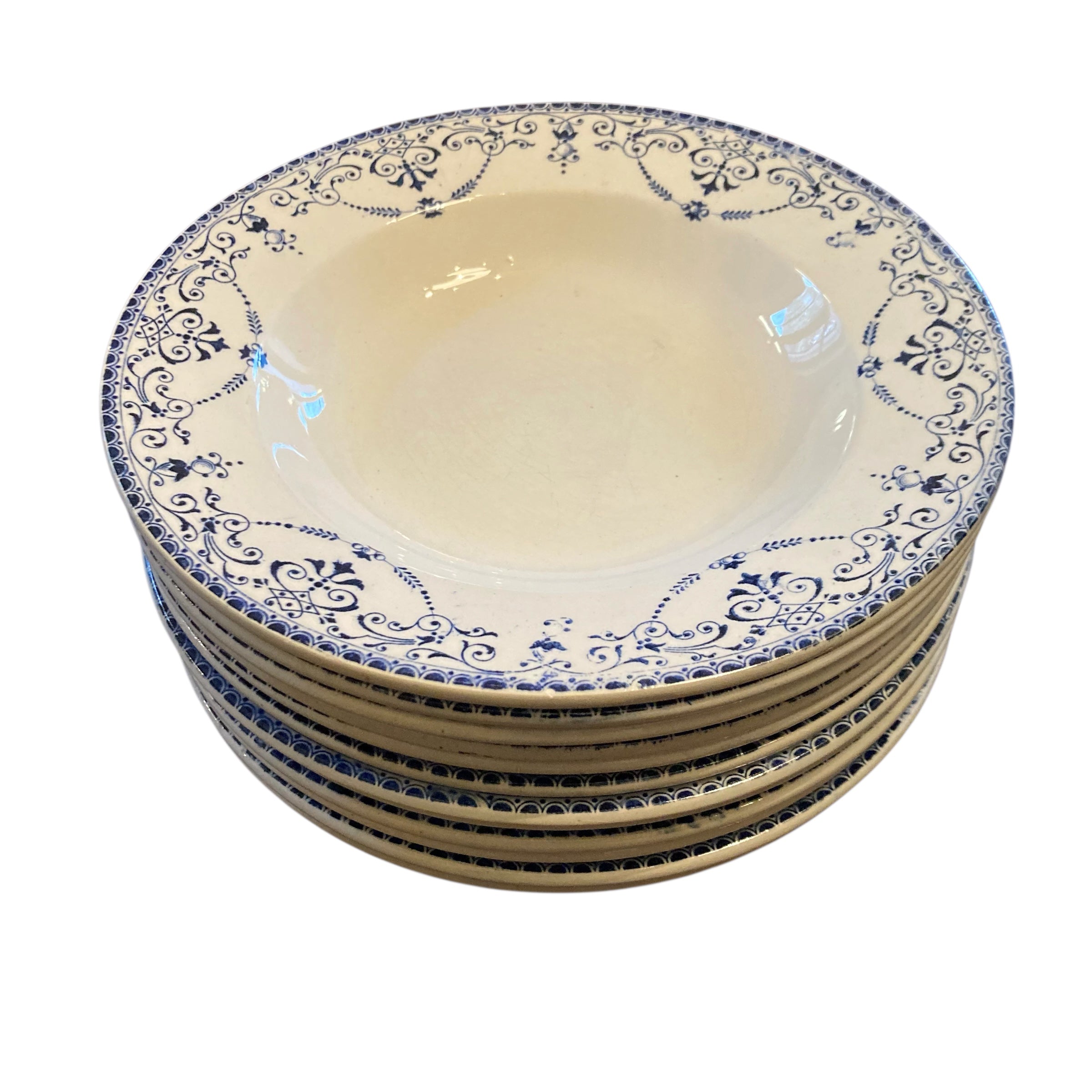 12 assiettes creuse en faience de choisy le roi décor Balzac