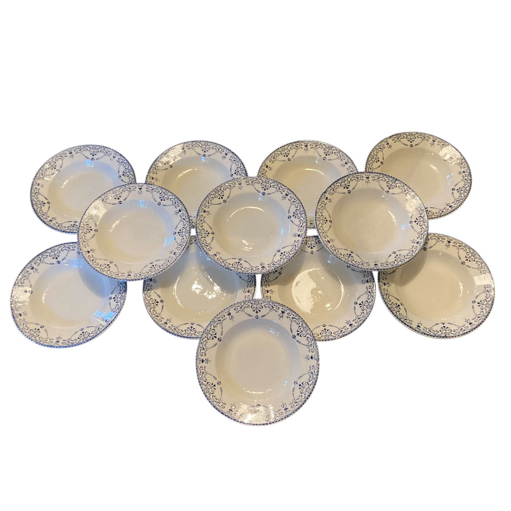 12 assiettes creuse en faience de choisy le roi décor Balzac