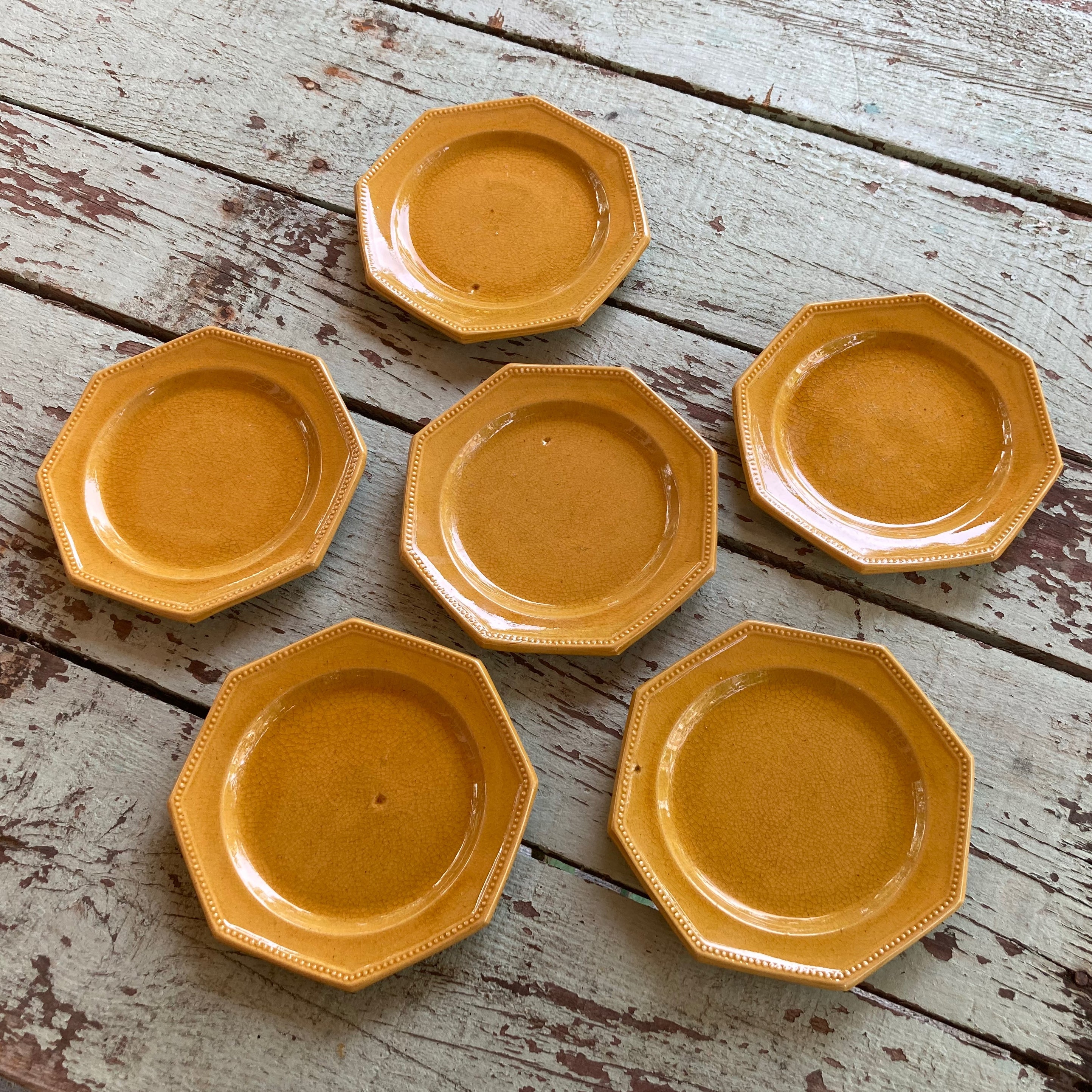 6 assiettes à dessert octogonales en céramique vernissée de la Maison PICHON à Uzès.