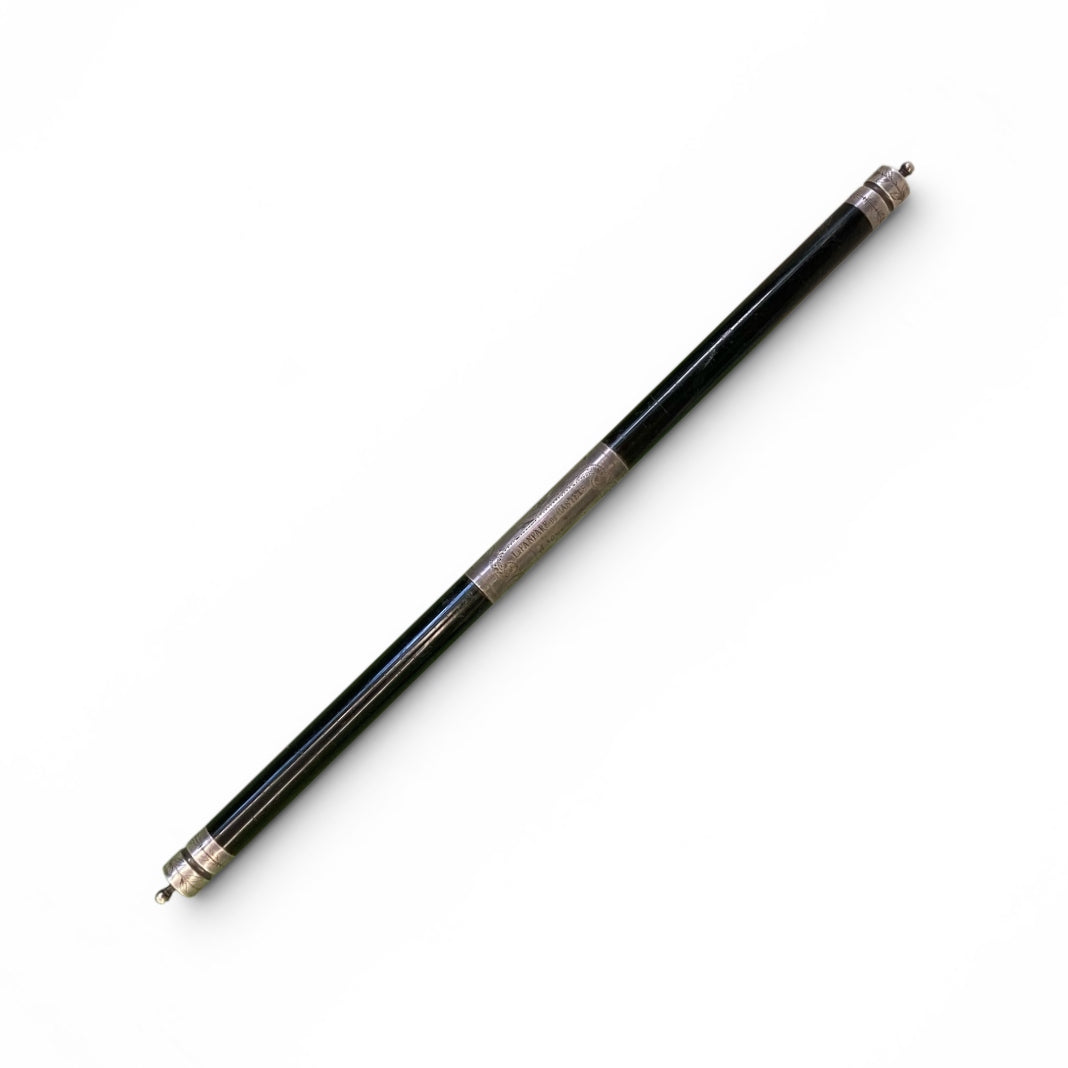 Baguette de chef de la fanfare de Castets au 19ème en ébène et argent.