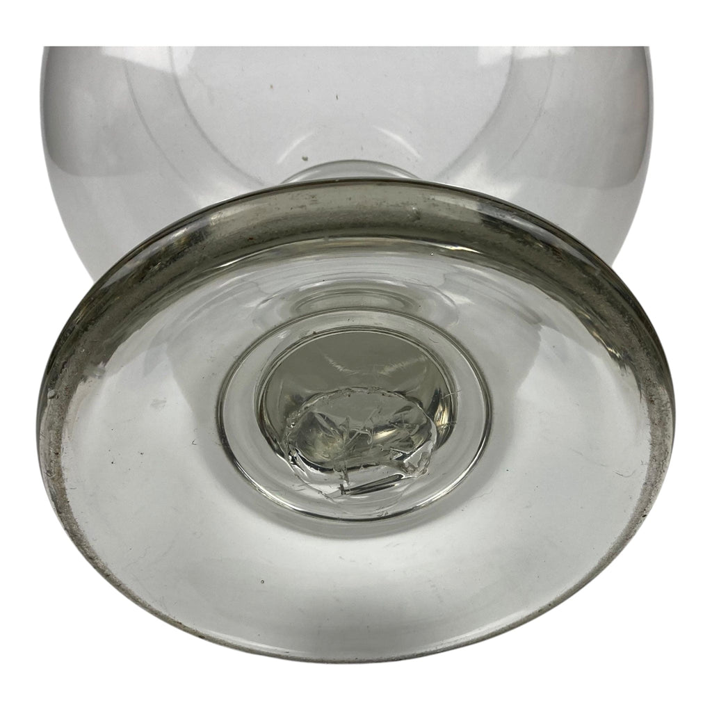 ancien bocal à sangsues en verre soufflé.