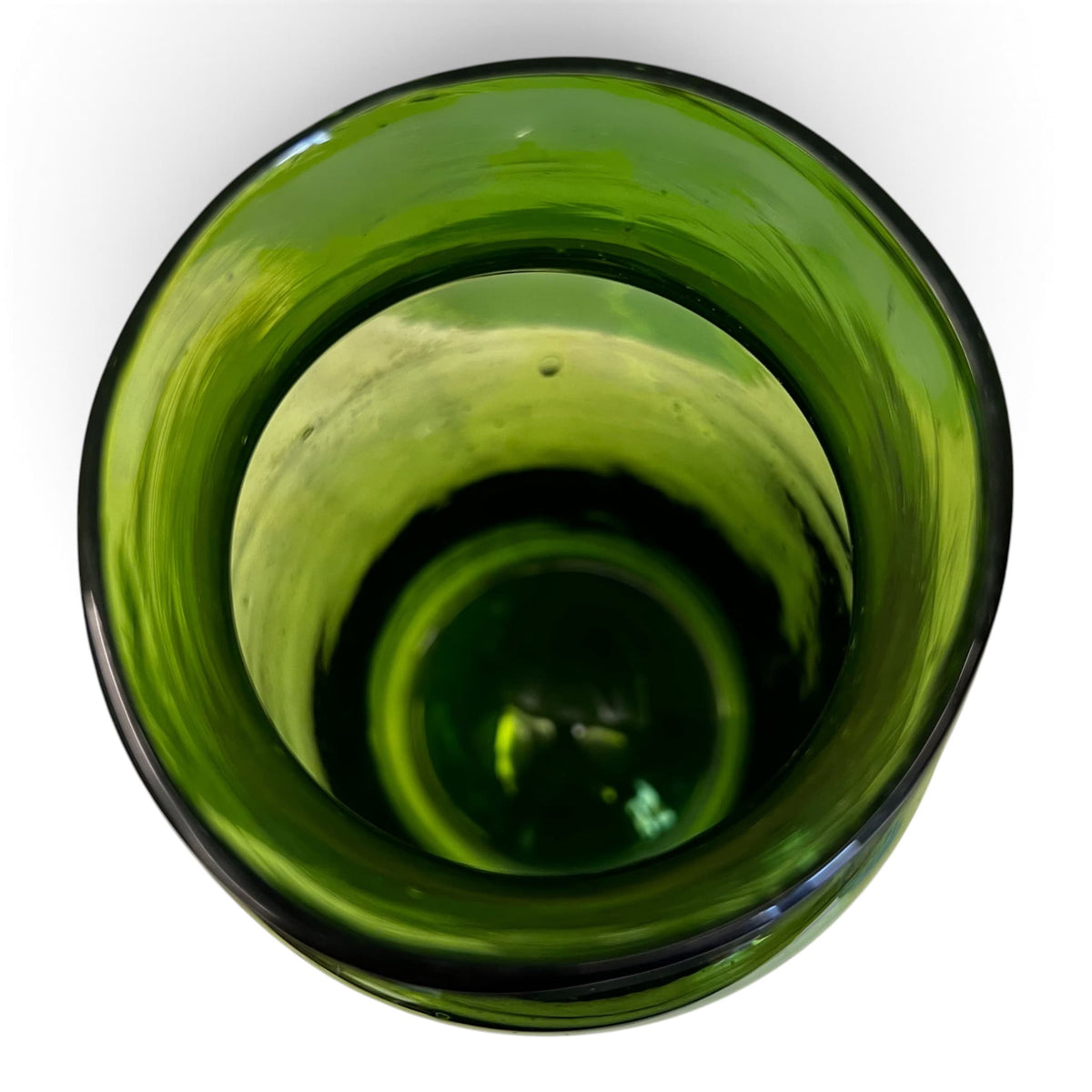 Ancien bocal en verre soufflé début 19e siècle de couleur verte.