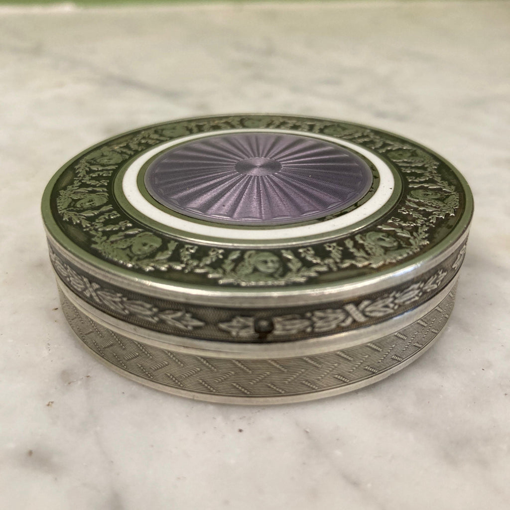 Ancienne boite à pilules en argent massif et émail guilloché