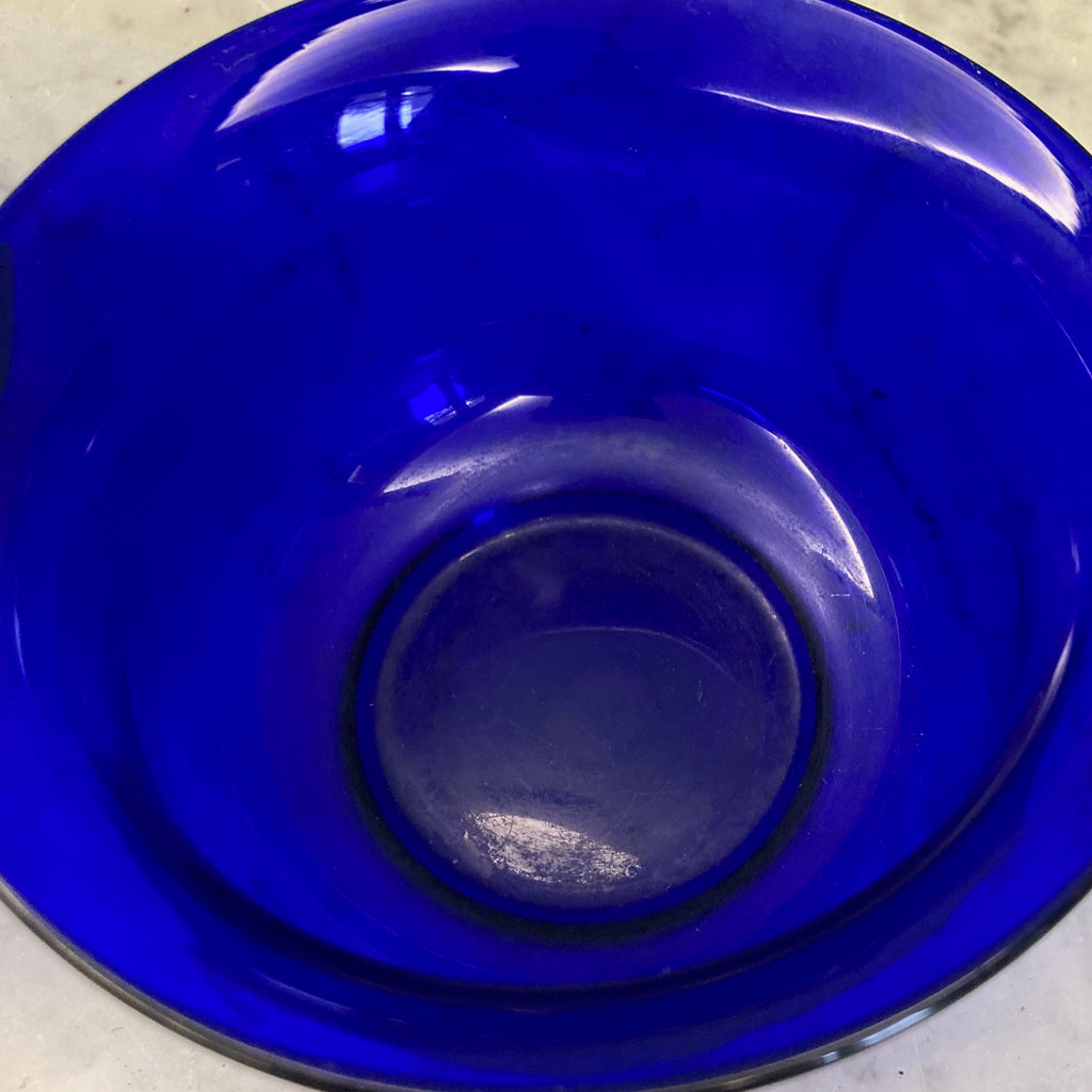Paire de bols rince-doigts en cristal bleu cobalt de Baccarat