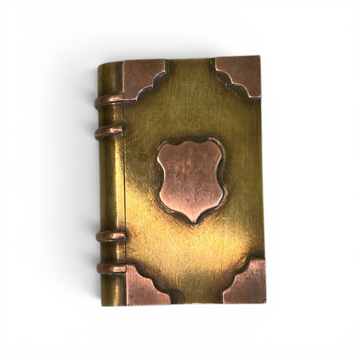 ancien briquet de poilu en forme de livre.
