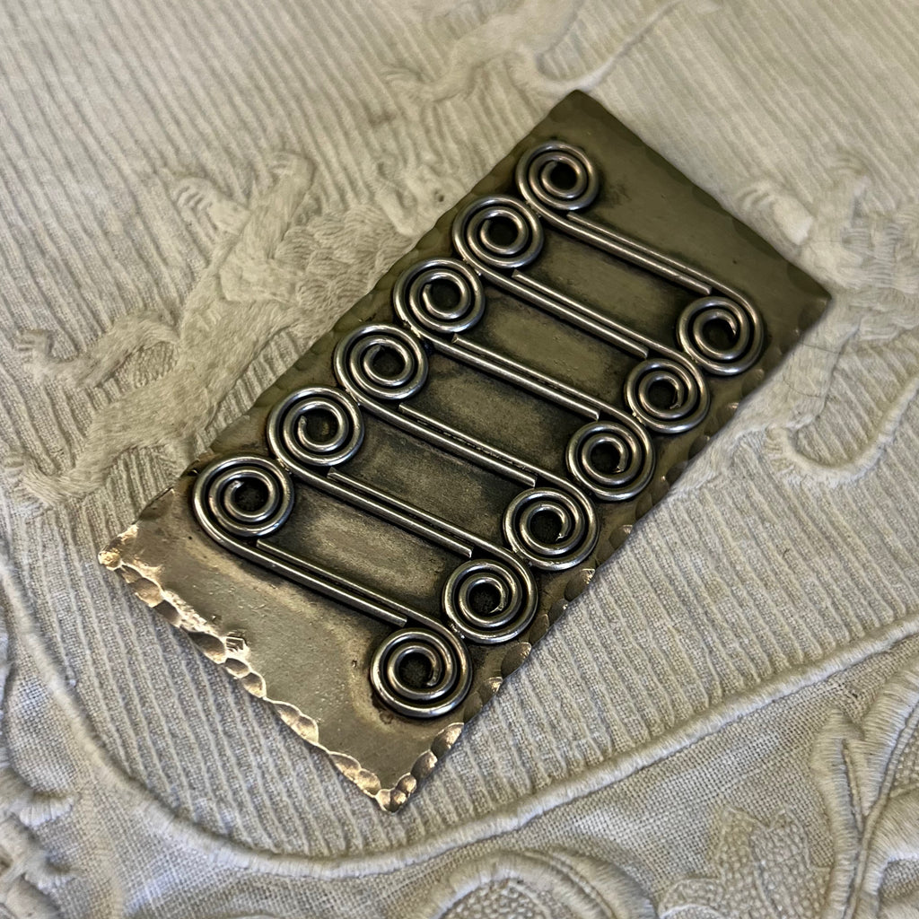 Broche moderniste en argent par Augis