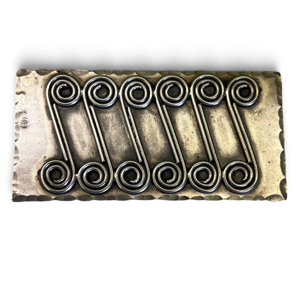 Broche moderniste en argent par Augis