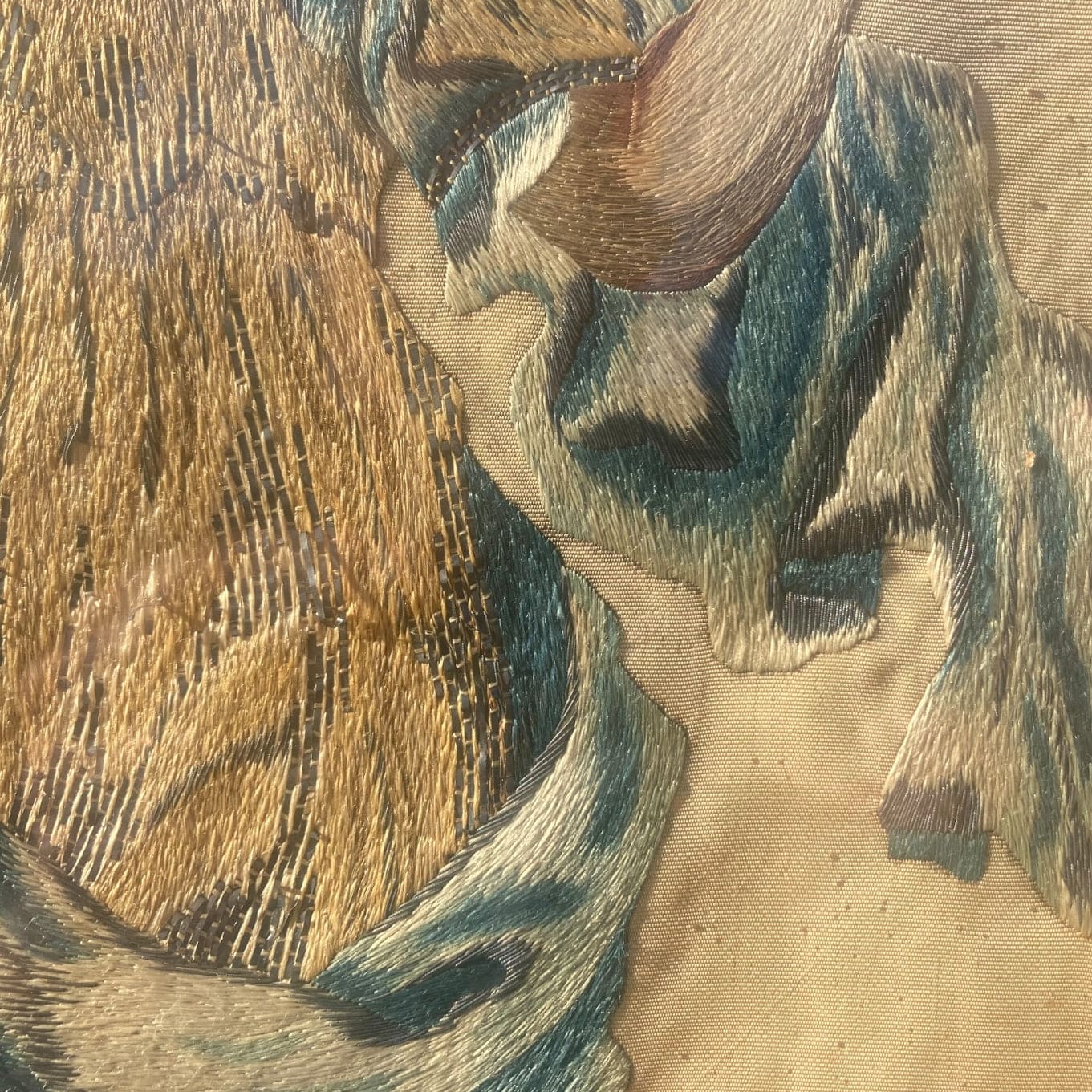 Broderie sur soie ancienne  allégorie de la prudence