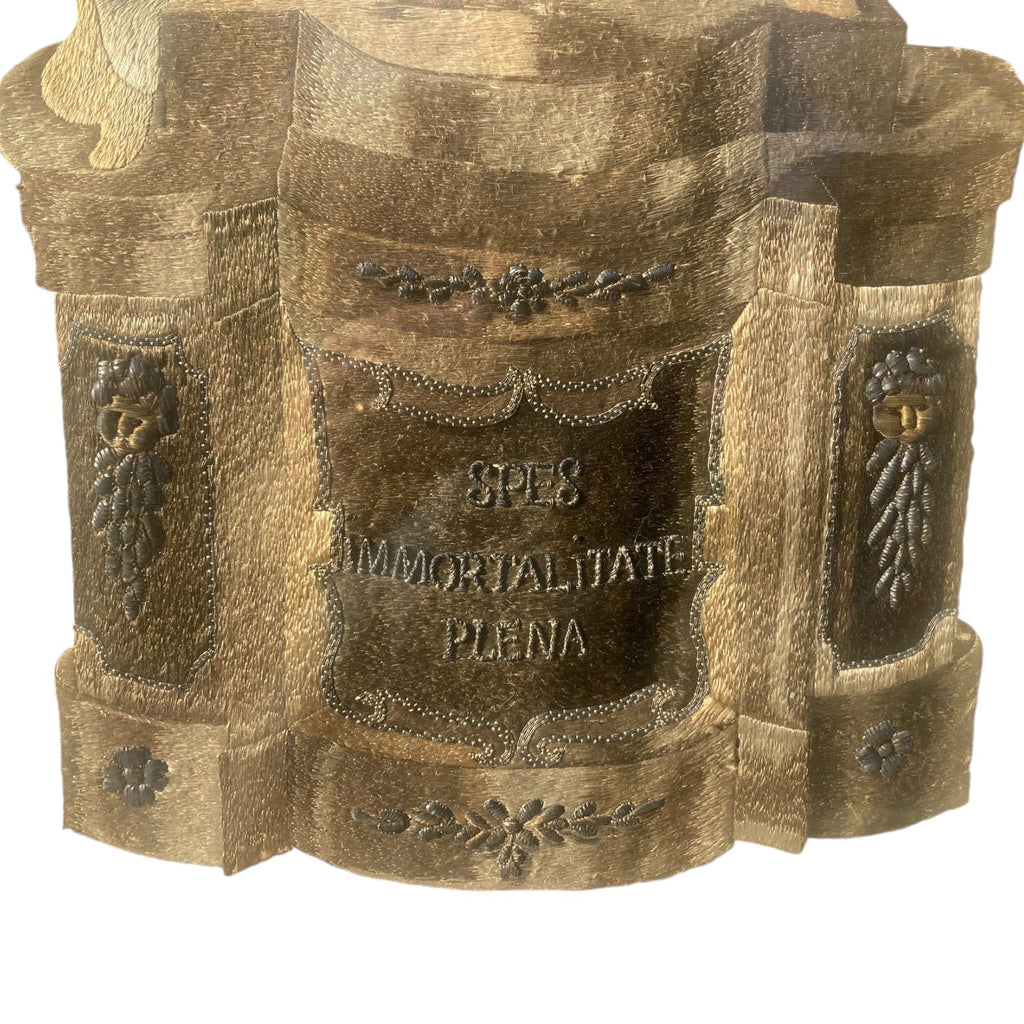 Broderie sur soie ancienne  allégorie de l' espérance