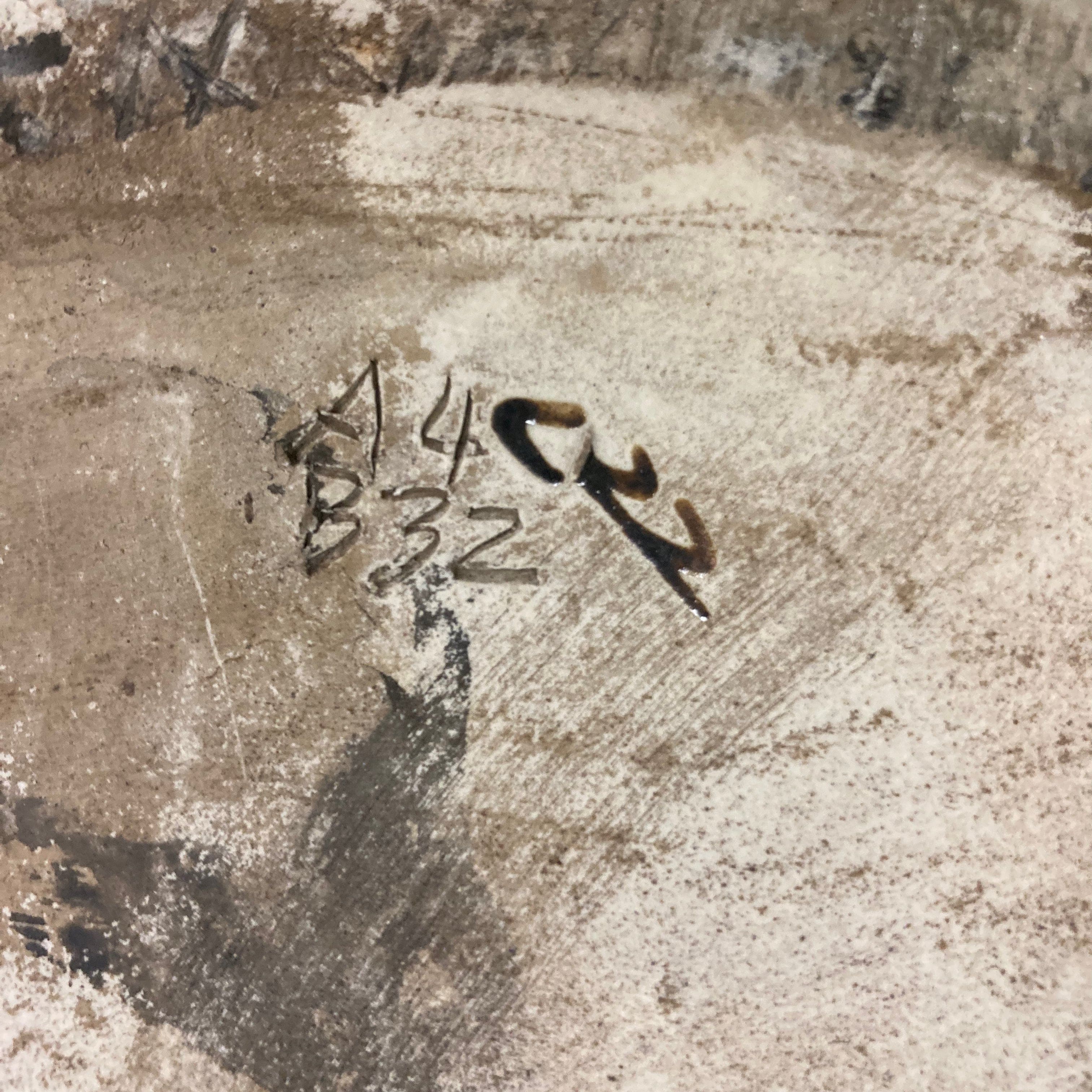 Cache pot vintage en céramique craquelée à décor de grenouilles.