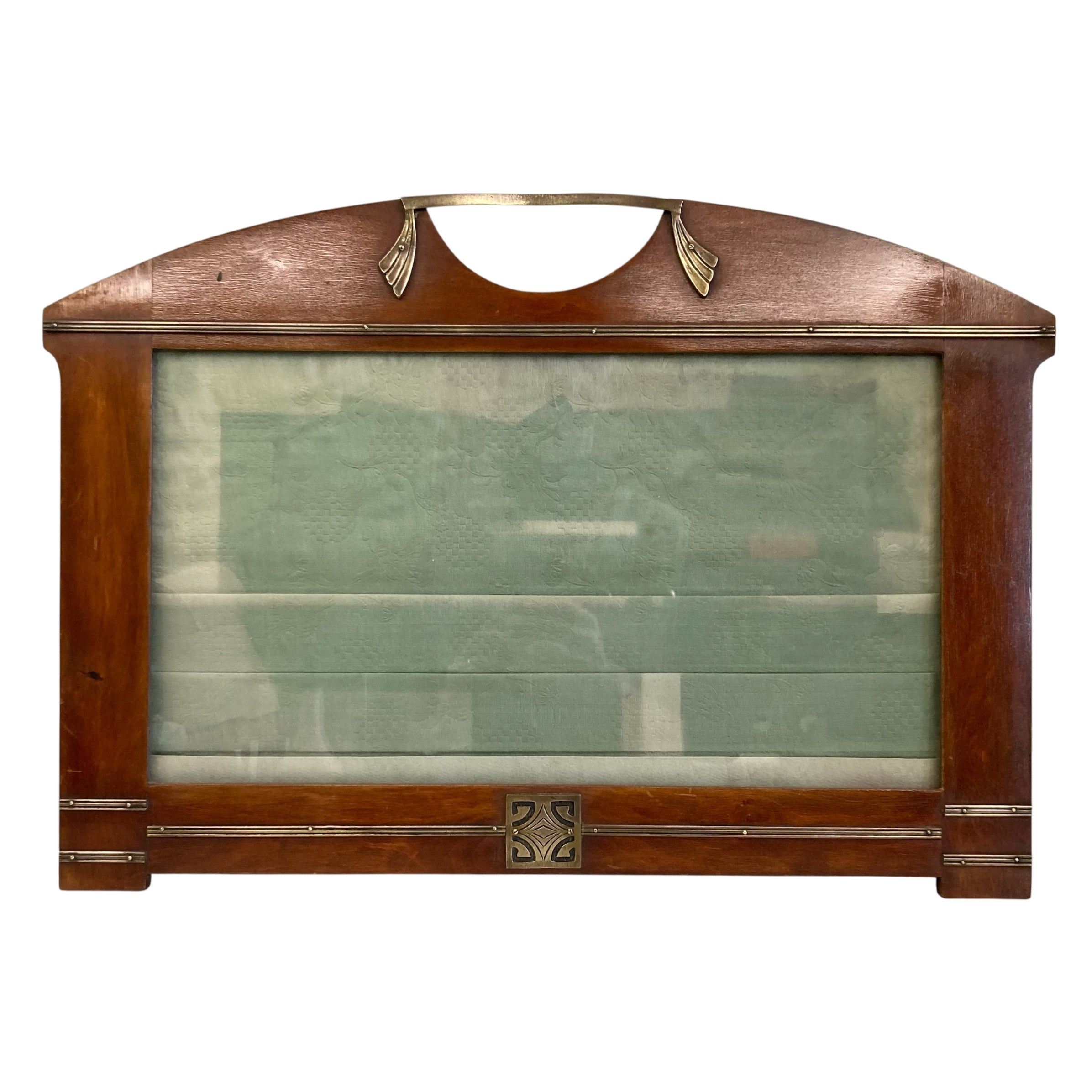 Grand cadre photos art nouveau en acajou et laiton