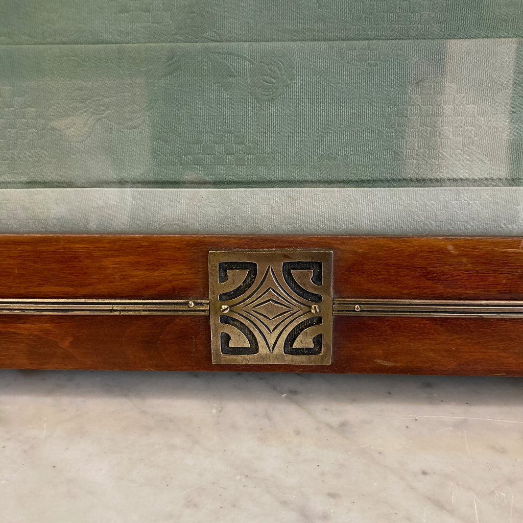 Grand cadre photos art nouveau en acajou et laiton