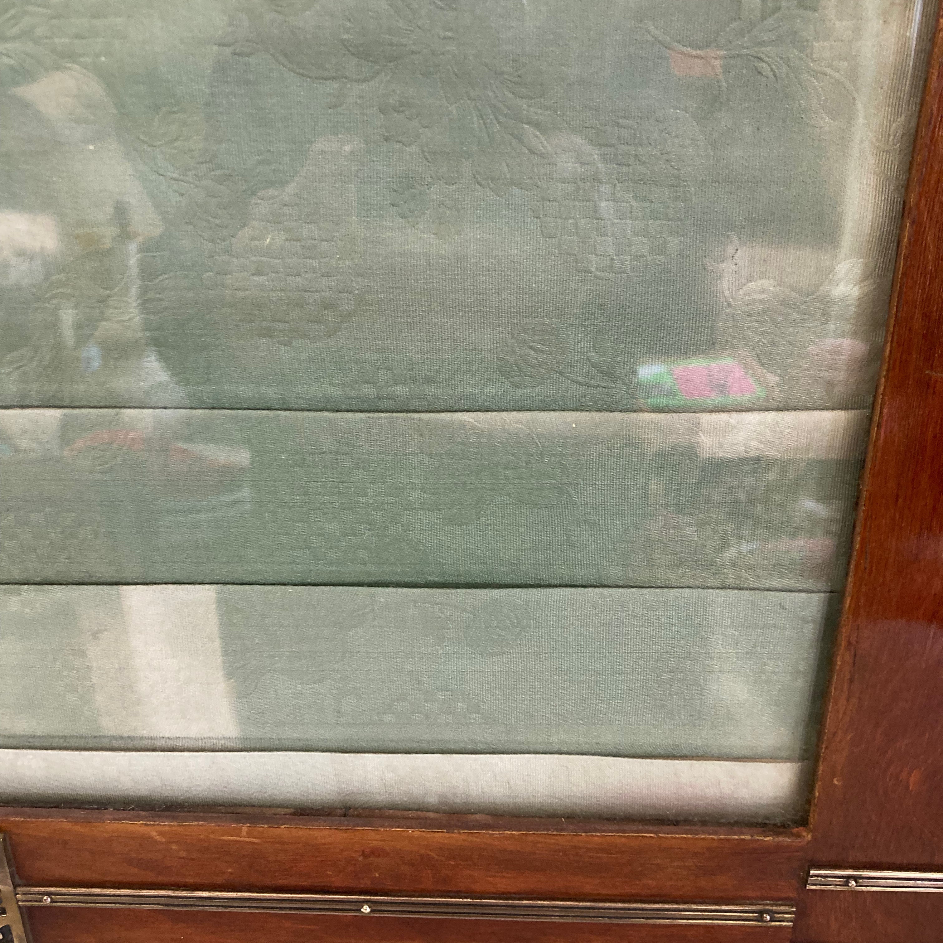 Grand cadre photos art nouveau en acajou et laiton