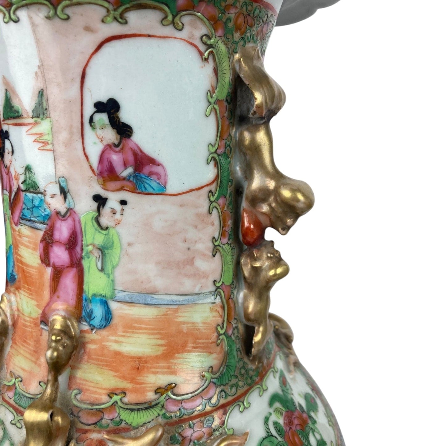 Paire de vases en porcelaine chinoise Canton