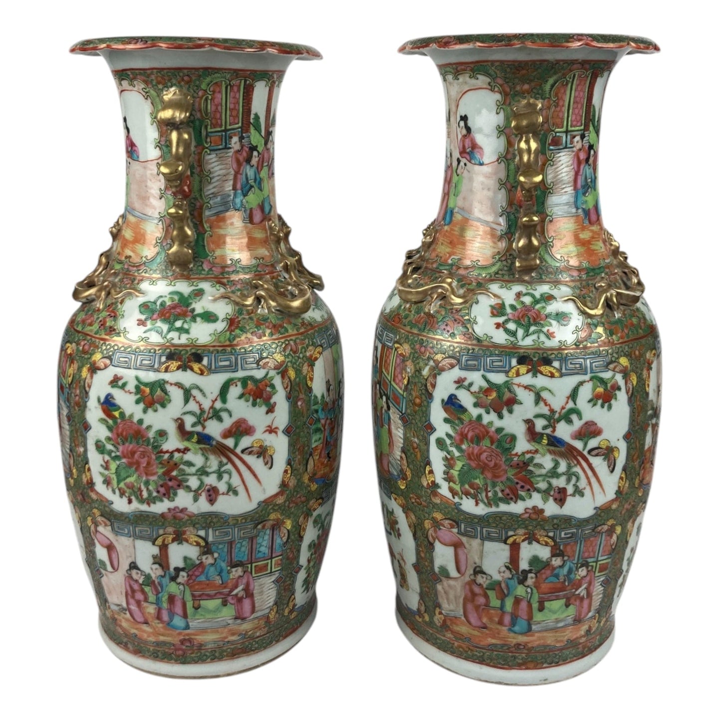 Paire de vases en porcelaine chinoise Canton