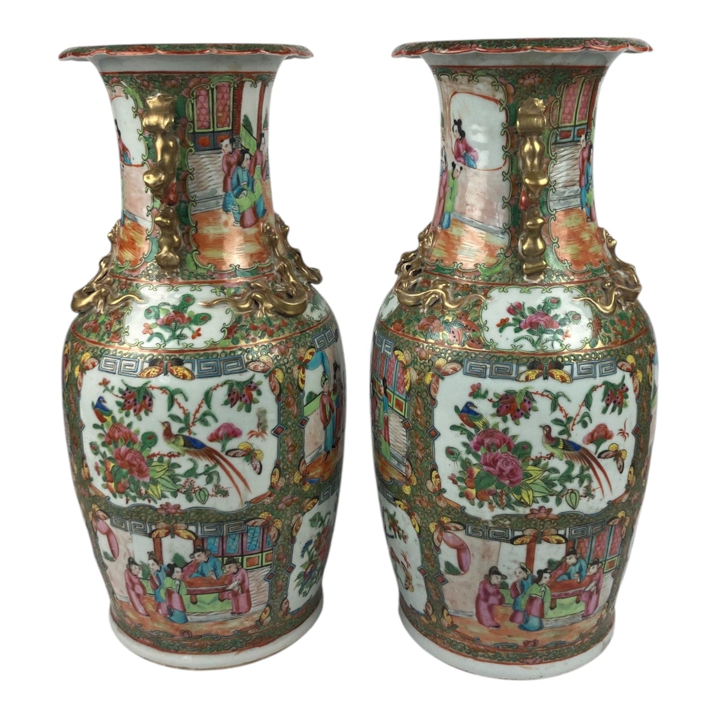 Paire de vases en porcelaine chinoise Canton