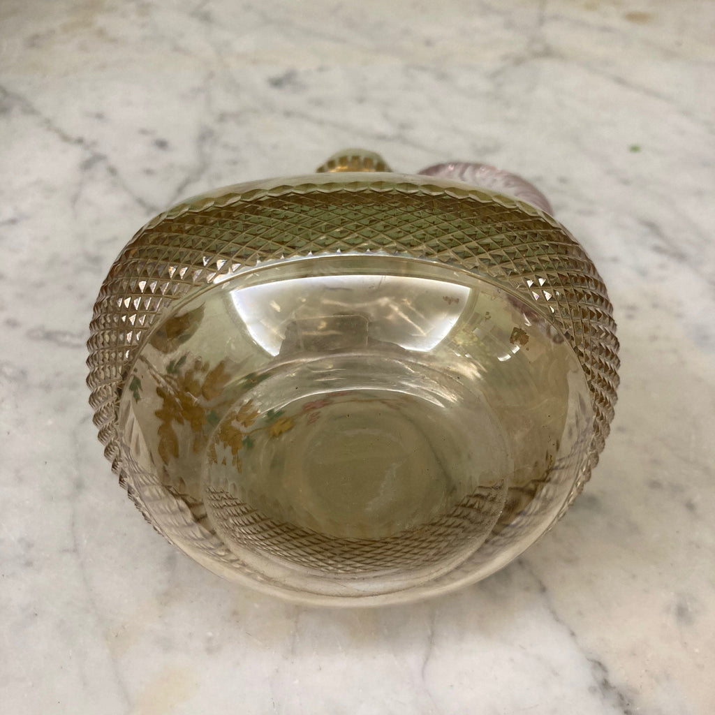 Carafe ancienne en cristal taillé a décor d' un oiseau sur des branchages dorés et émaillés