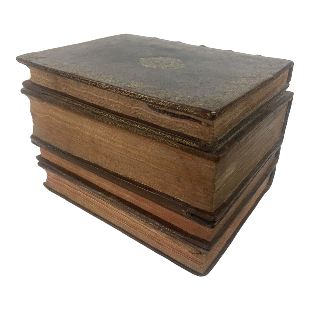 cave à liqueurs en forme de livres