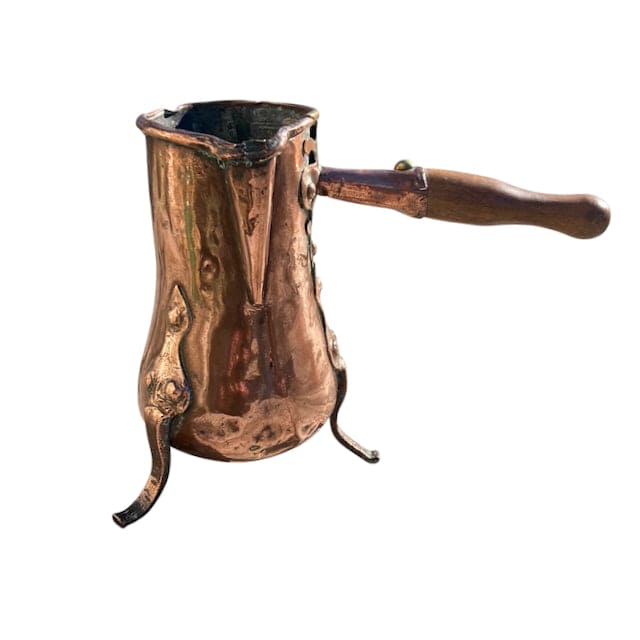 Ancienne chocolatière en cuivre étamé du 18 ème siècle.