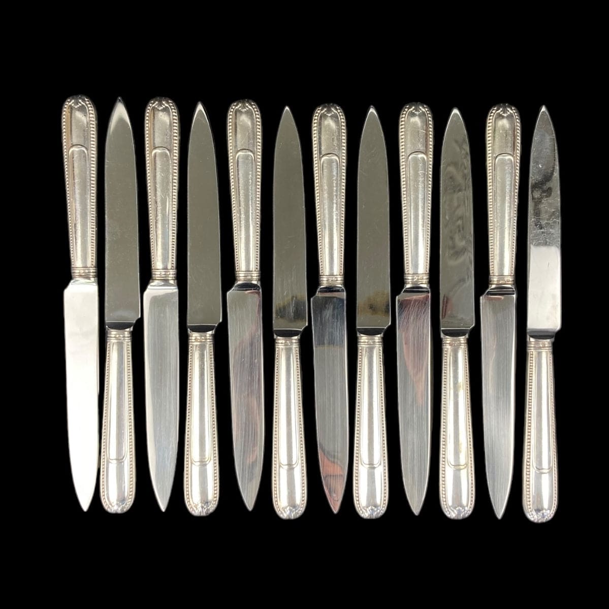 Christofle couteaux entremets perles