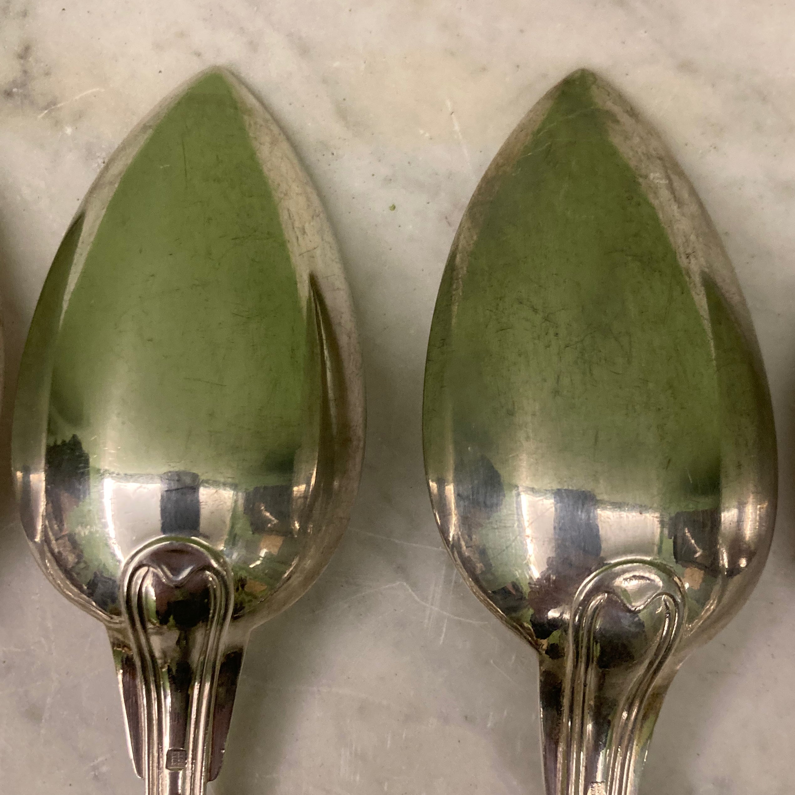 6 cuillères à soupe en métal argenté de la marque Christofle modèle Chinon