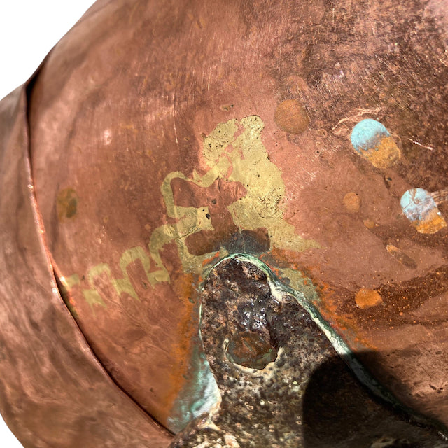 Cuivre ancien de patisserie avec couvercle et une anse.