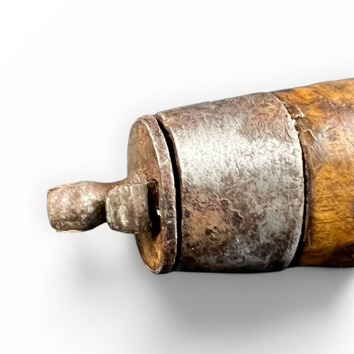 Ancien couteau morutier tonneau Joh. Engström Eskilstuna en bois et acier à mécanisme coulissant, Suède, fin XIXe siècle.