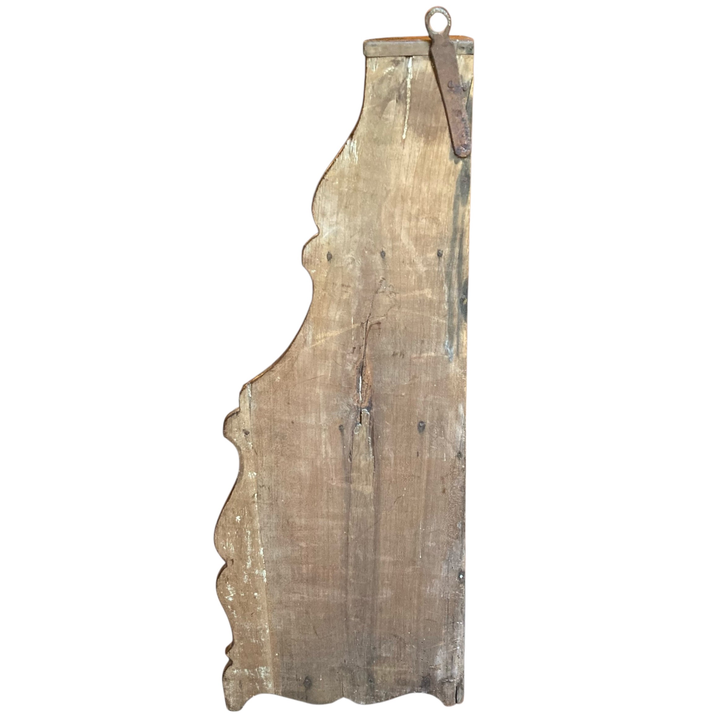 Ancienne étagère d ' angle à poser ou à suspendre en bois chantourné du 18ème siècle.
