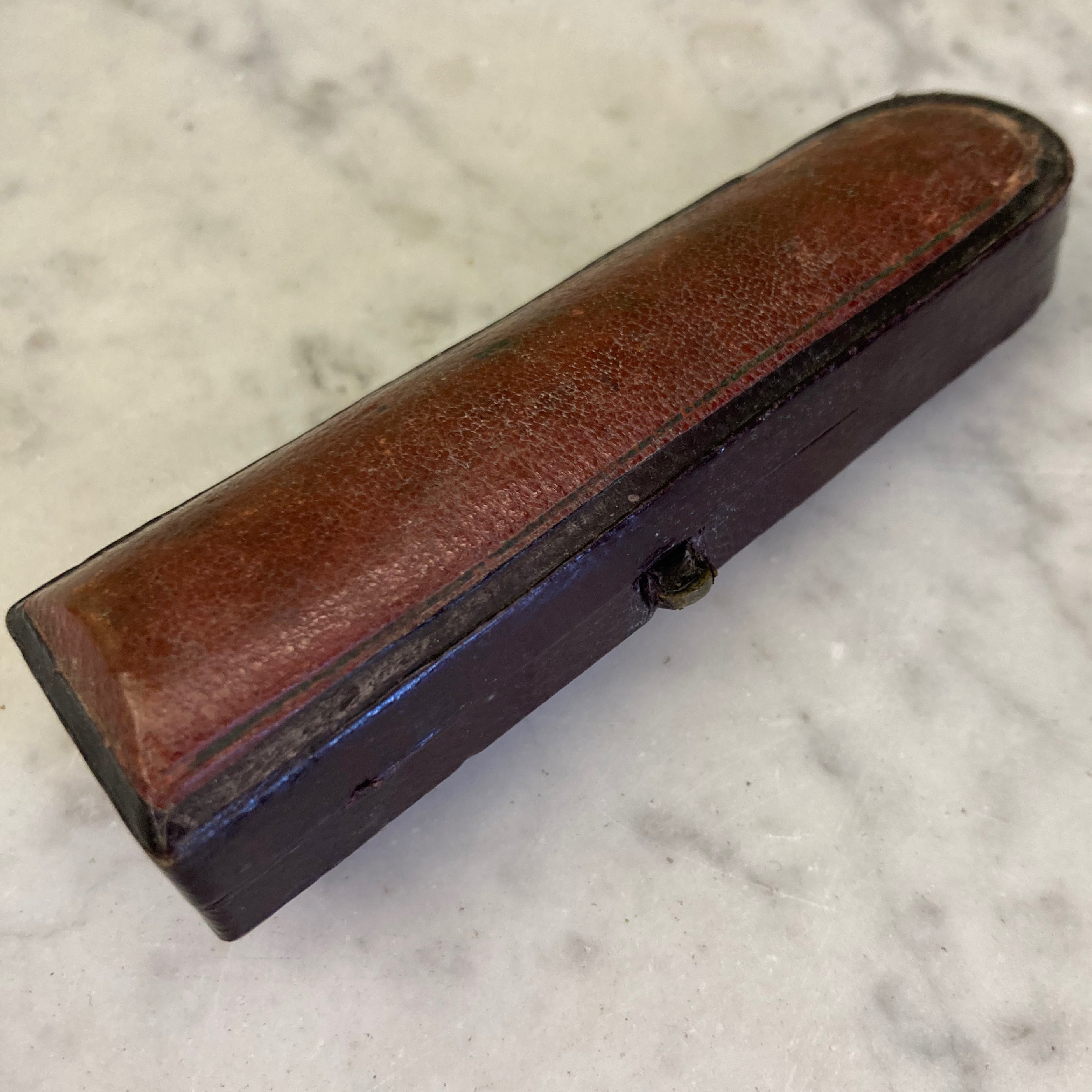 Fume cigare en ambre dans son écrin vers 1900