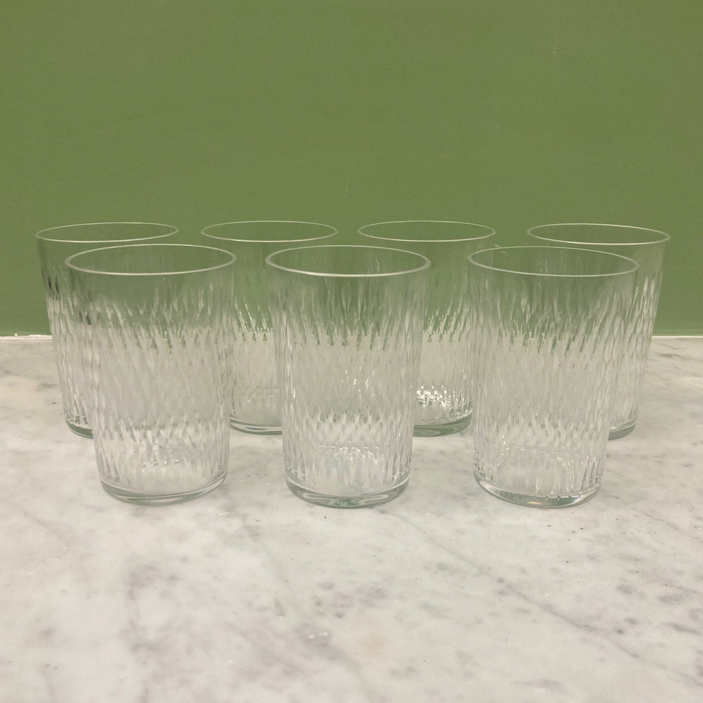 7 gobelets en cristal de Baccarat modle Magenta ou Paris