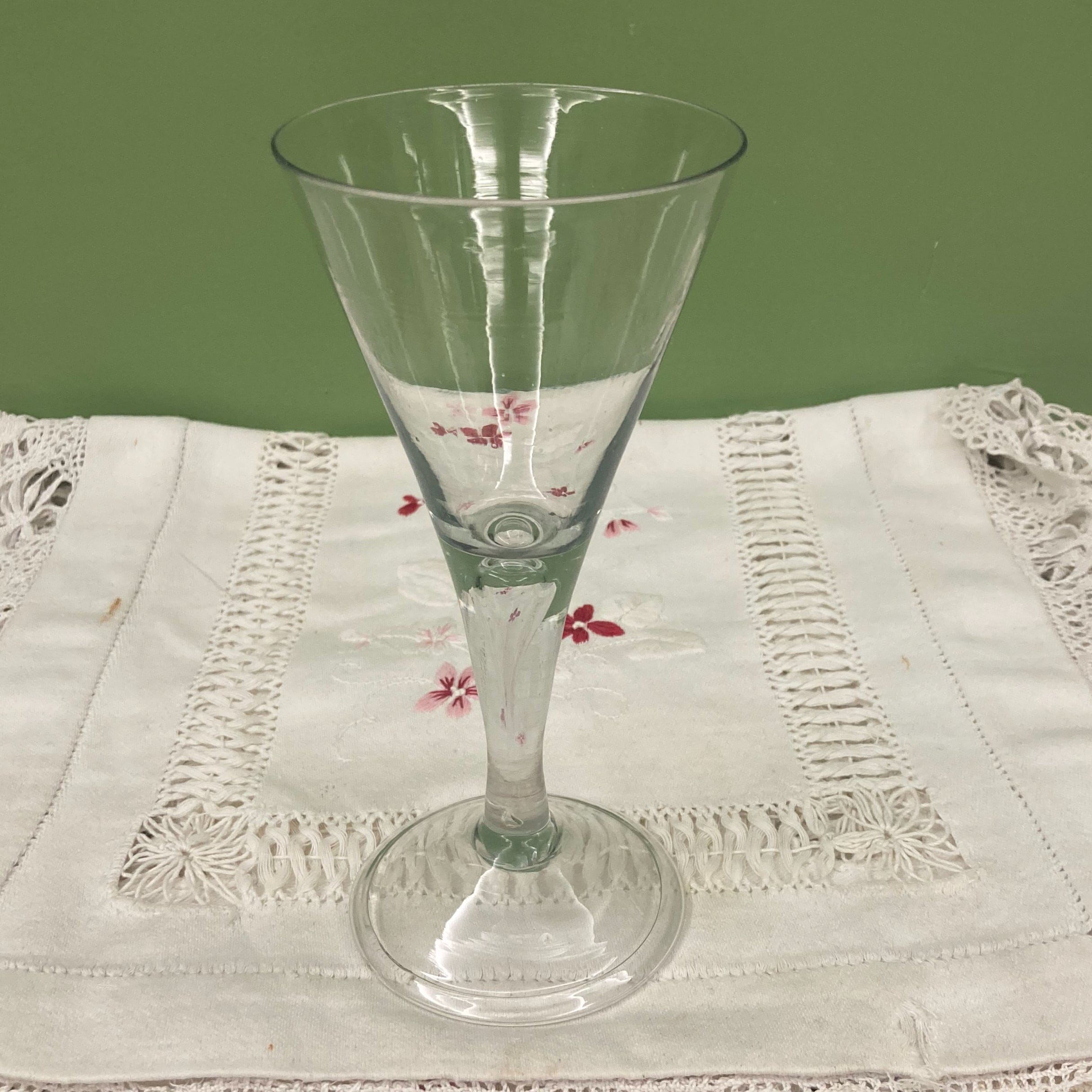 Grand verre soufflé 18eme